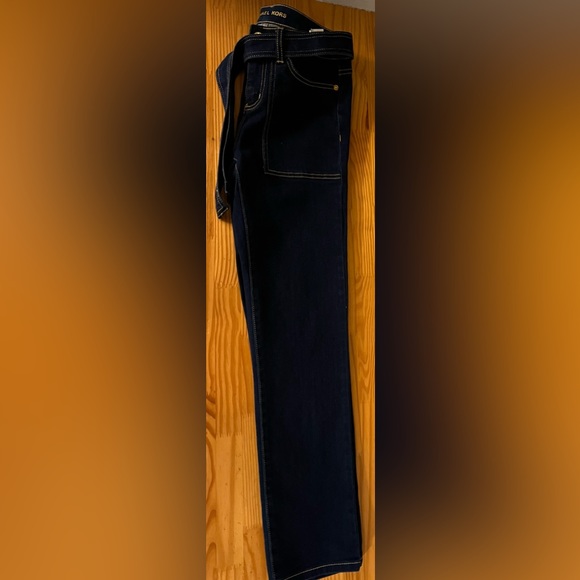 MK Michael Kors Dark Washed Selma Straight Leg zJesns with waist tie belt Size 2 - Picture 11 of 11